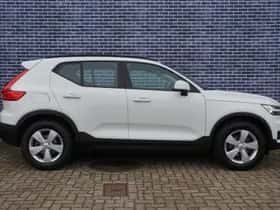Volvo XC40 thumbnail 9