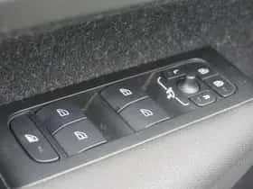 Volvo XC40 thumbnail 10