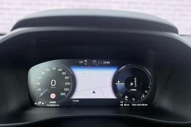 Volvo XC40 (2022) thumbnail 11