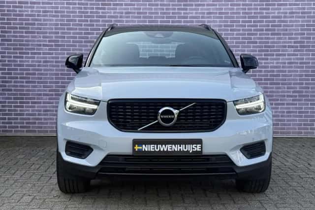 Volvo XC40 (2022) thumbnail 13