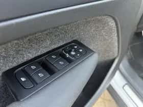 Volvo XC40 thumbnail 26