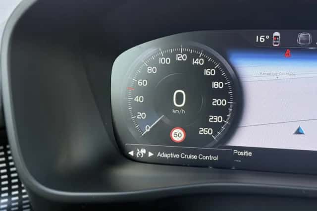 Volvo XC40 (2022) thumbnail 27