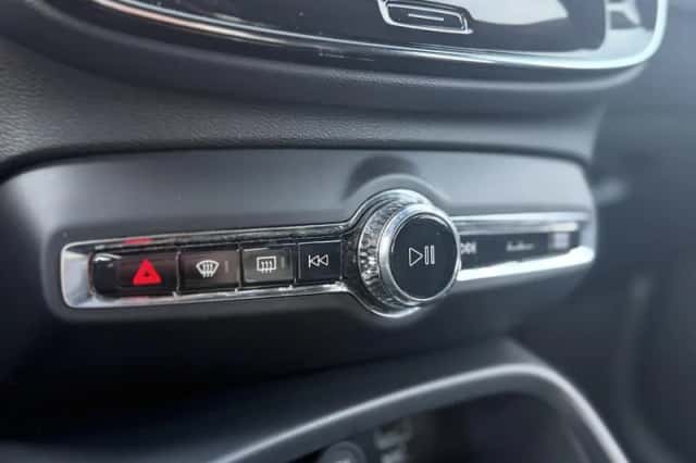 Volvo XC40 (2022) thumbnail 31