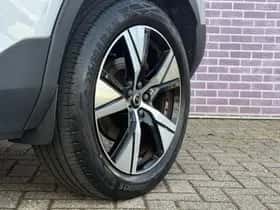 Volvo XC40 thumbnail 7