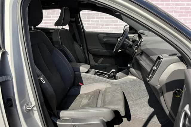 Volvo C40 (2022) thumbnail 6