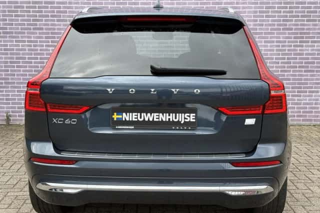 Volvo XC60 (2022) thumbnail 14