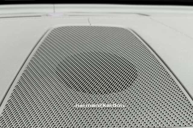 Volvo XC60 (2022) thumbnail 28
