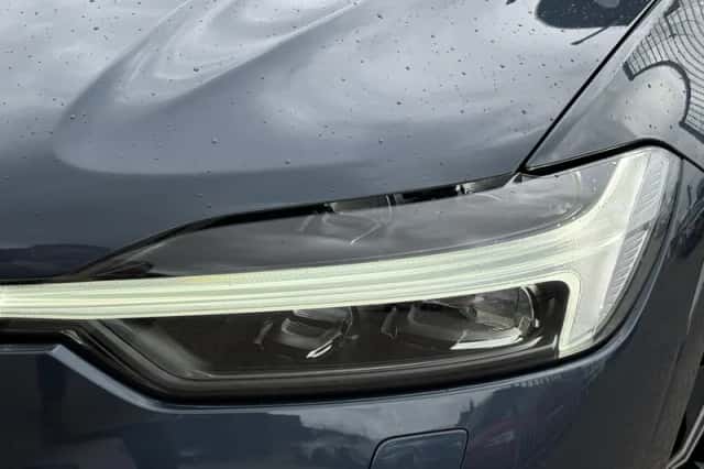 Volvo XC60 (2022) thumbnail 7
