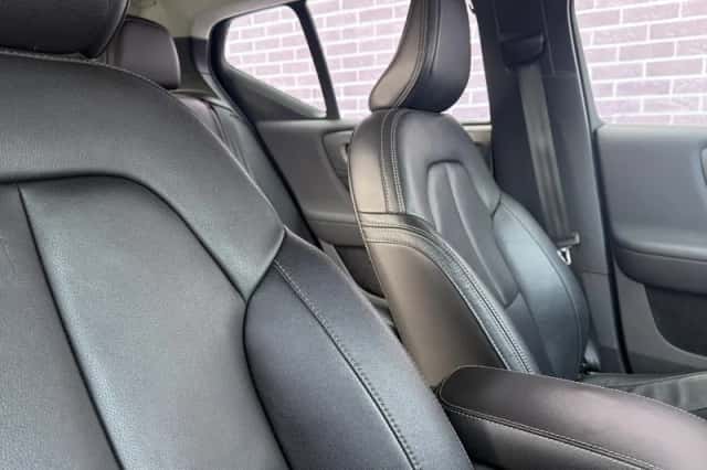 Volvo XC40 (2020) thumbnail 25