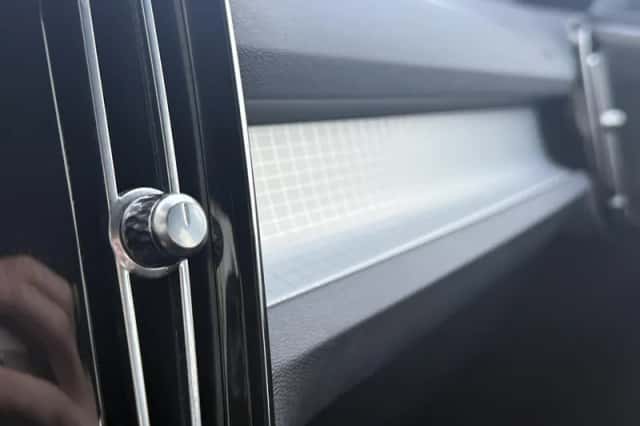 Volvo XC40 (2020) thumbnail 35