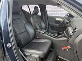 Volvo XC40 thumbnail 6