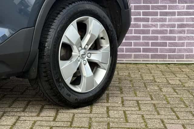 Volvo XC40 (2020) thumbnail 8