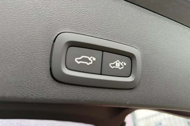 Volvo EX40 (2026) thumbnail 11