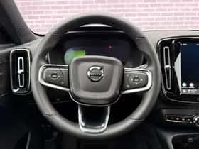 Volvo EX40 thumbnail 23