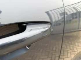 Volvo EX40 thumbnail 5