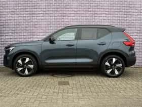 Volvo EX40 thumbnail 6