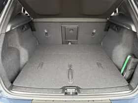 Volvo EX40 thumbnail 10