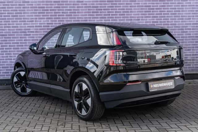Volvo EX30 (2026) thumbnail 3