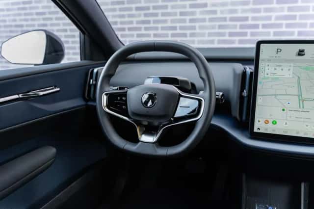 Volvo EX30 (2026) thumbnail 6