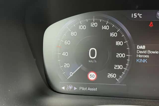 Volvo XC40 (2021) thumbnail 13