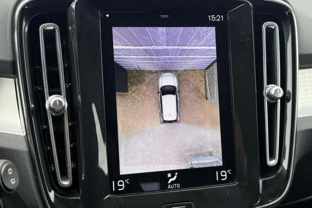 Volvo XC40 (2021) thumbnail 18