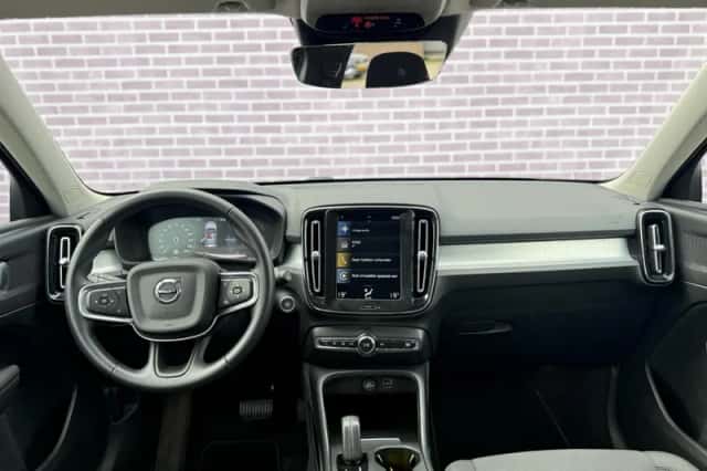 Volvo XC40 (2021) thumbnail 5