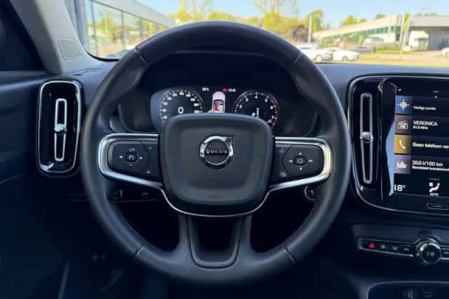 Volvo XC40 (2022) thumbnail 18