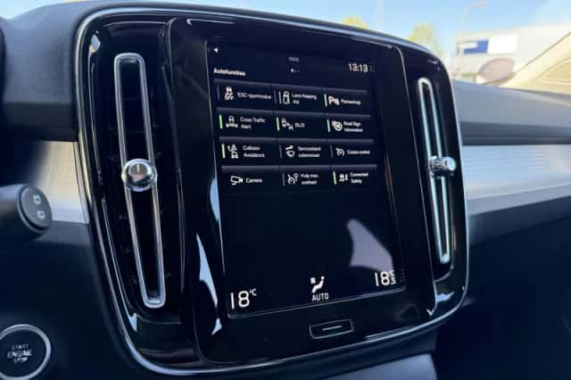 Volvo XC40 (2022) thumbnail 19