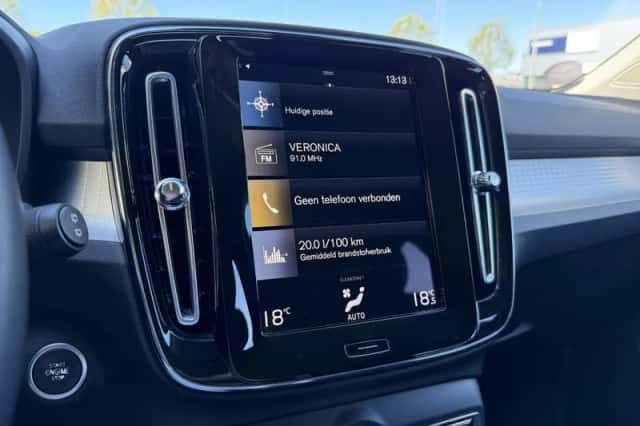 Volvo XC40 (2022) thumbnail 21