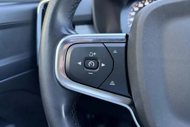 Volvo XC40 (2022) thumbnail 23