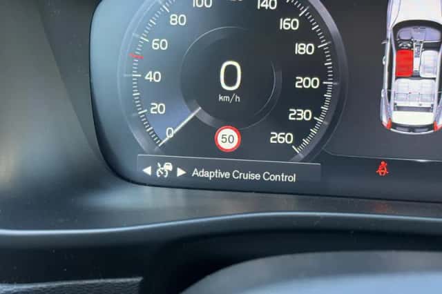 Volvo XC40 (2022) thumbnail 26