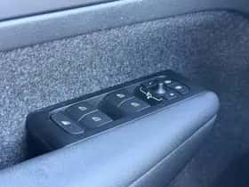 Volvo XC40 thumbnail 30
