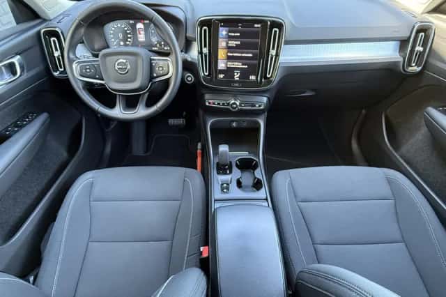 Volvo XC40 (2022) thumbnail 6