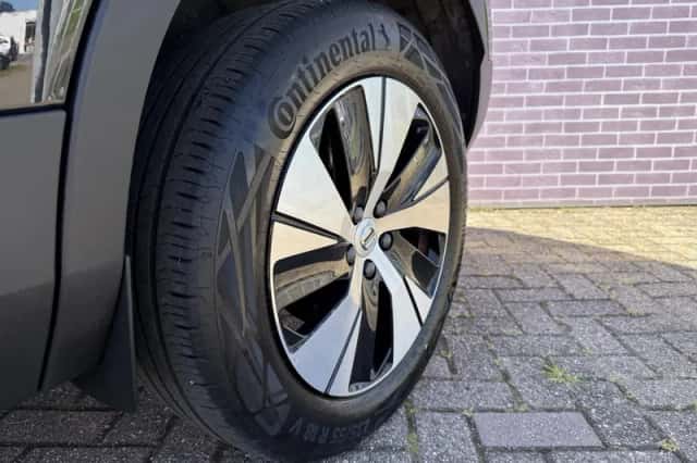Volvo XC40 (2022) thumbnail 7