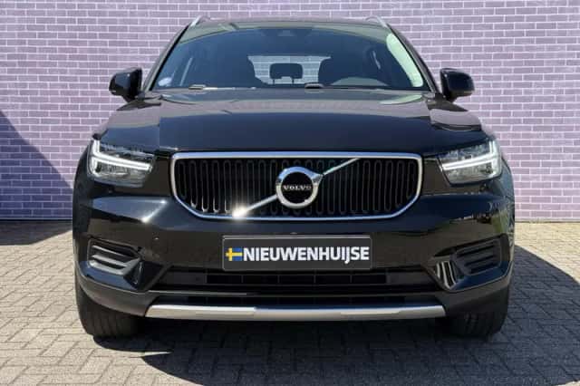 Volvo XC40 (2022) thumbnail 10