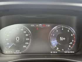Volvo XC40 (2020) thumbnail 11