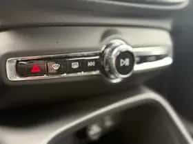 Volvo XC40 (2020) thumbnail 19