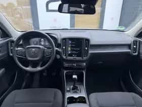 Volvo XC40 (2020) thumbnail 4