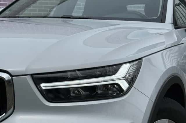 Volvo XC40 (2020) thumbnail 9