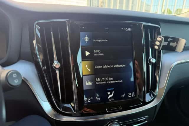 Volvo V60 (2019) thumbnail 6