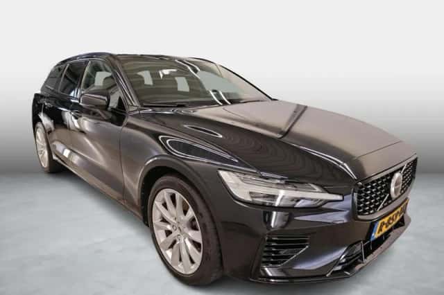 Volvo V60 (2022) thumbnail 3