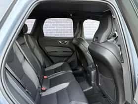 Volvo XC60 thumbnail 6