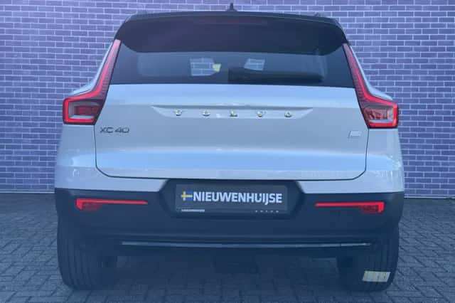 Volvo XC40 (2021) thumbnail 12