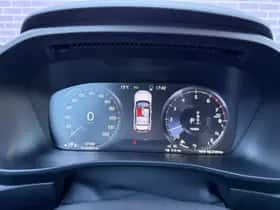 Volvo XC40 thumbnail 20