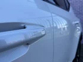 Volvo XC40 thumbnail 8