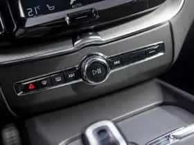 Volvo XC60 thumbnail 18