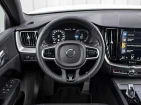 Volvo XC60 thumbnail 10