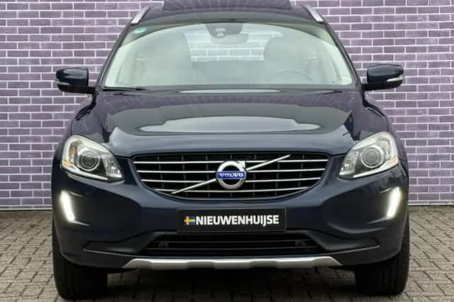 Volvo XC60 (2016) thumbnail 21