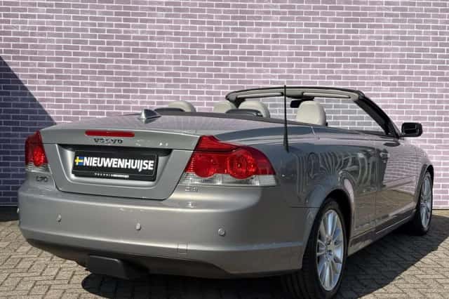 Volvo C70 (2007) thumbnail 3