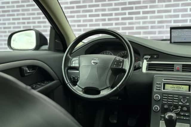 Volvo V70 (2008) thumbnail 8